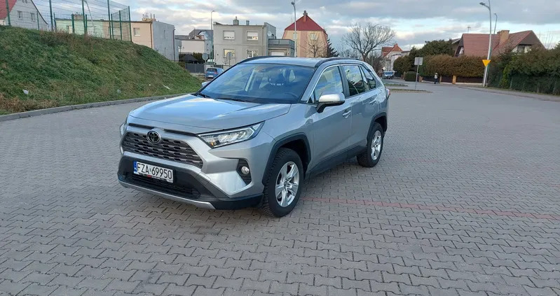 samochody osobowe Toyota RAV4 cena 142000 przebieg: 21000, rok produkcji 2021 z Żary